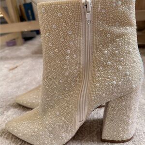 Steve Madden pearl Ankle Boots